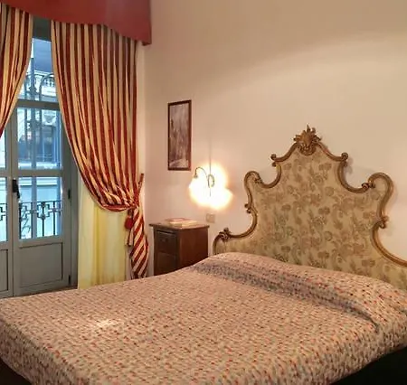 Flat In Piazza Duomo Appartement